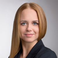 Headshot of Dr. Carina Oehrn